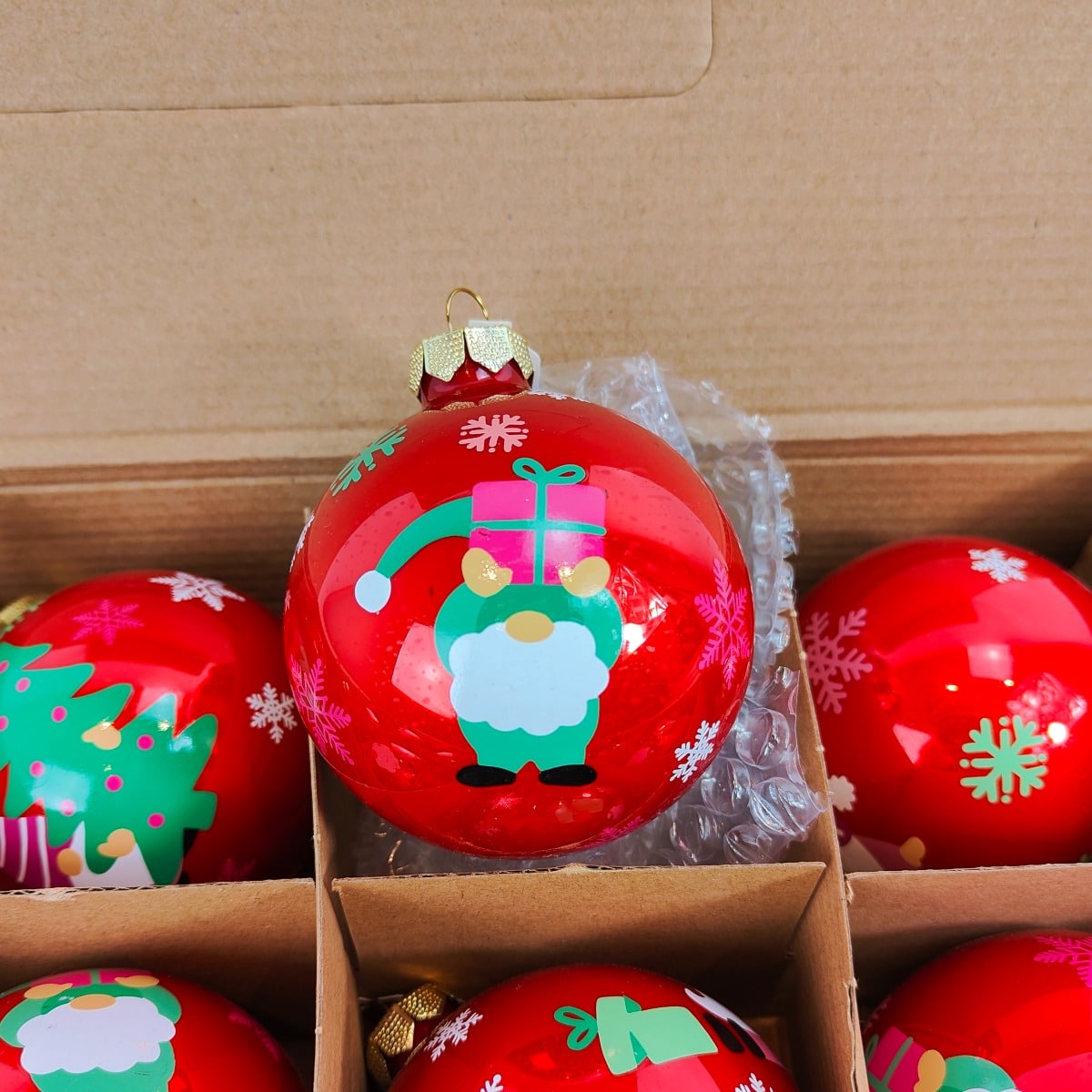 Røde opal julekugler med julemanden Ø 8 cm c