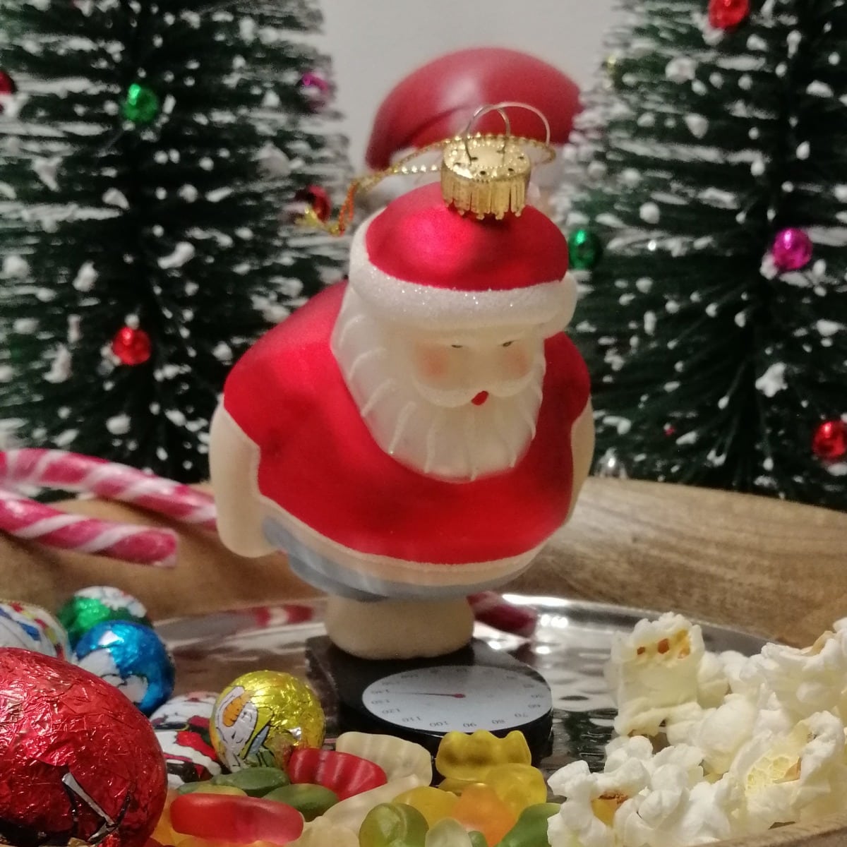 Julemand har taget på i vægt juletræskugle 10 cm a