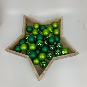 Grønne silkematte og blanke juletræskugler mix Ø 4 cm