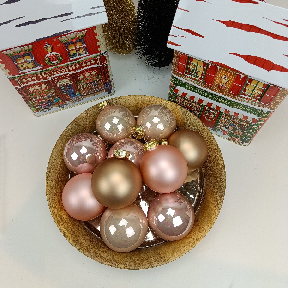 img20211118162728_bokeh__01_1.jpg Pudder rosa juletræskugler Ø 4 cm 36 stk. a