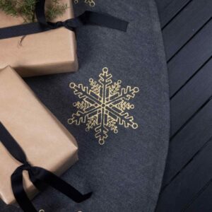 Juletræstæppe med snefnug a