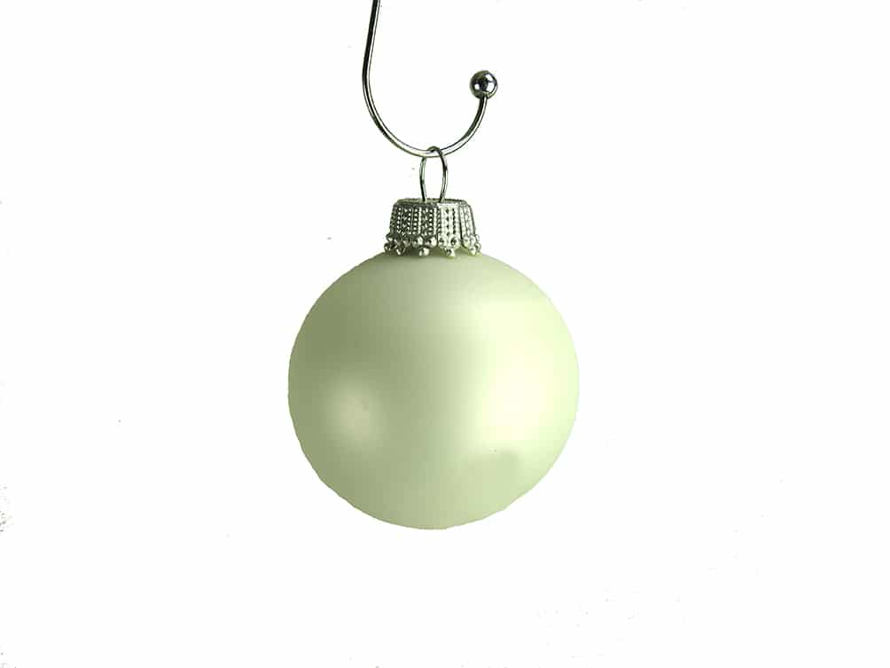 hvide-silkematte-juletrskugler--4-cm_ycg8vlbynmton4sl.jpg Hvide silkematte juletræskugler Ø 4 cm