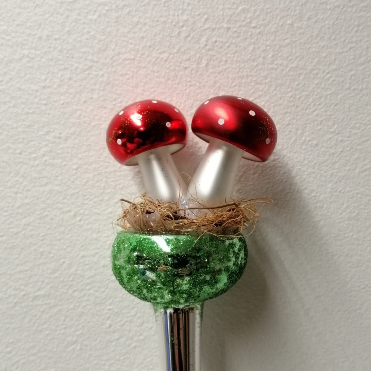 Juletræspir top med paddehatte på toppen 36 cm b