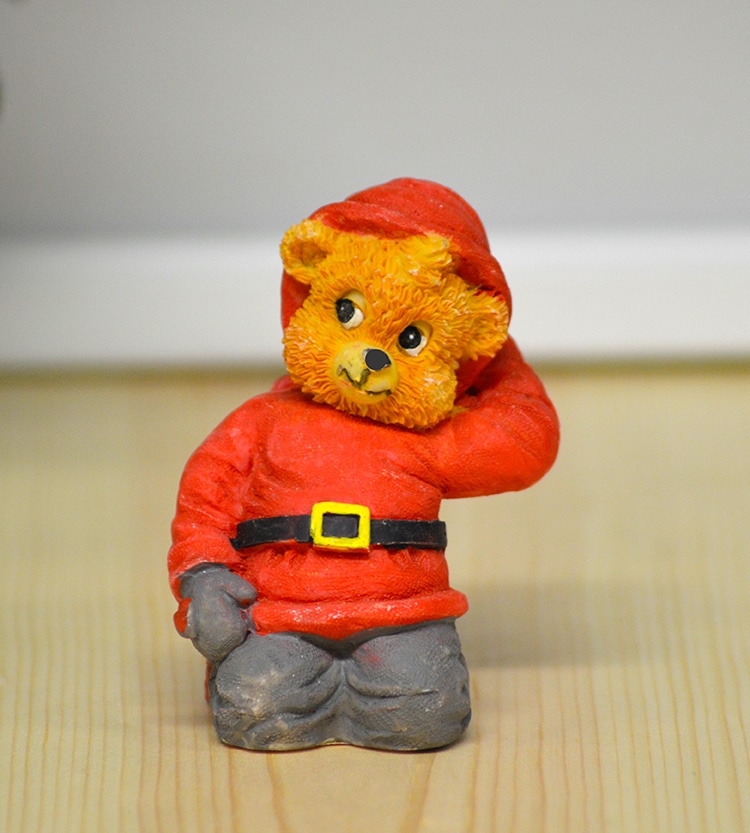 julebamse-knlende-og-oplagt-til-narrestreger_x5mdglw8qjc7f8wg.jpg None