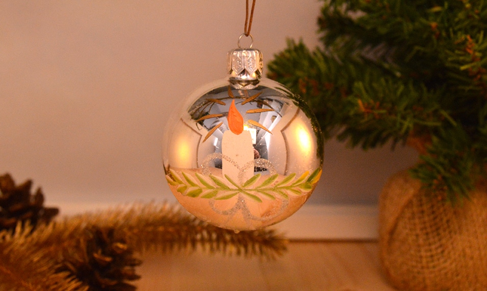 slvkugle-med-advents-lys_fvdi4lqqjpzrrxz0.jpg None