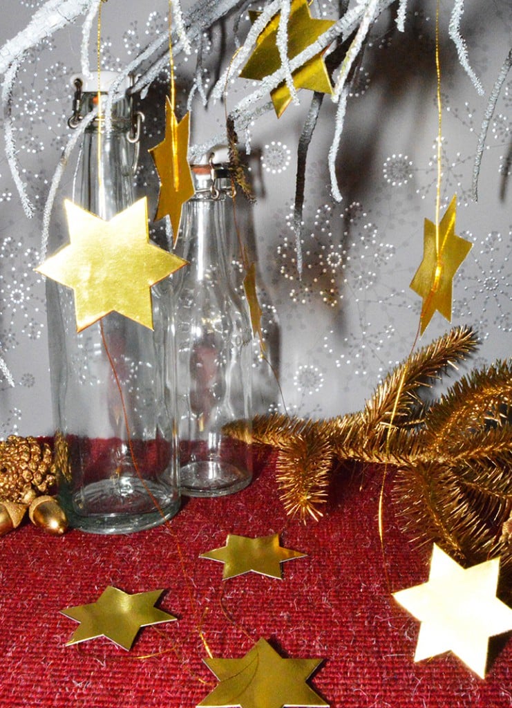 smukke-guldstjerner-guirlande_g458vatlkxmoltmx.jpg None