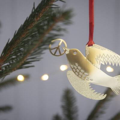 Due i metal med Peace budskab